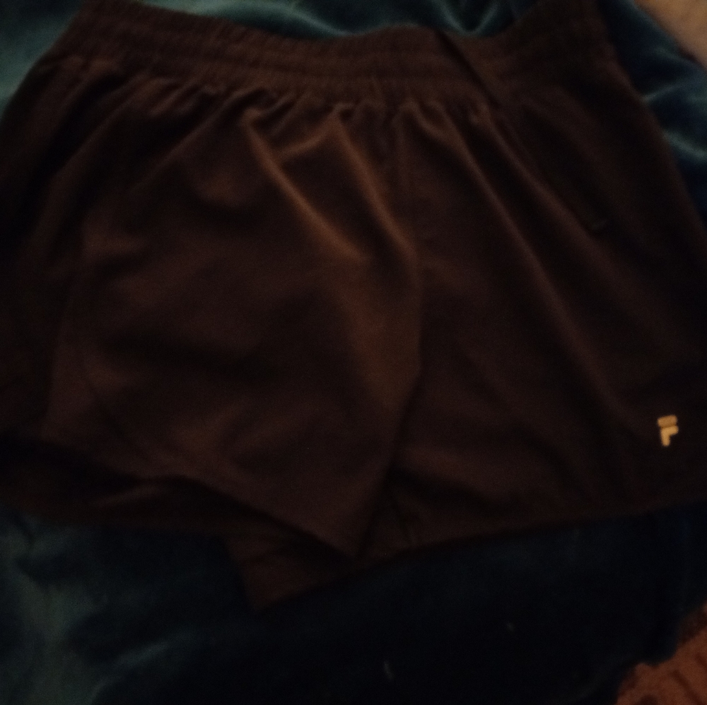 Shorts - Picture 2 of 3